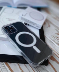 Apple MagSafe Clear Case for iPhone