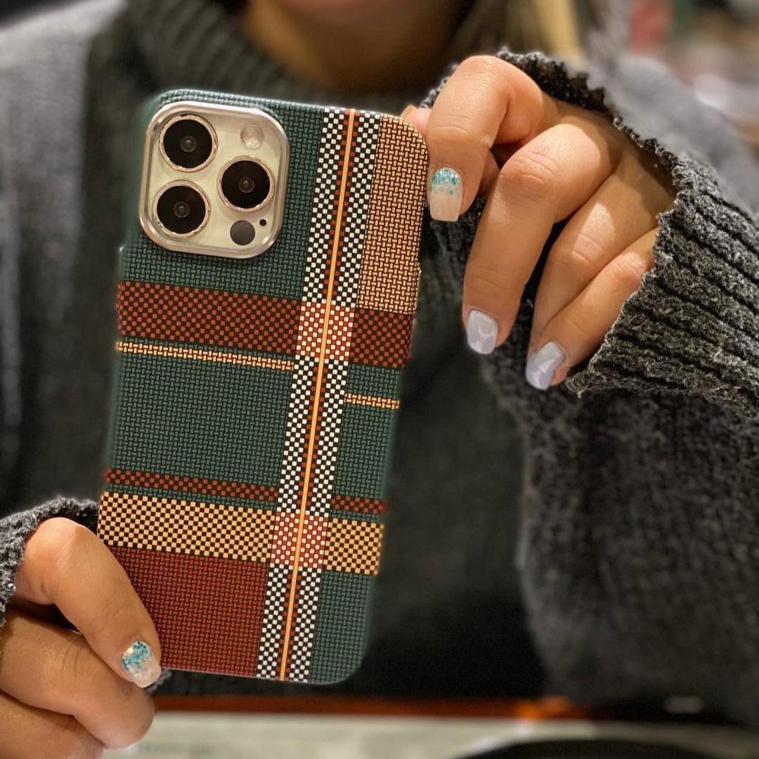 British Style Carbon Fiber Case